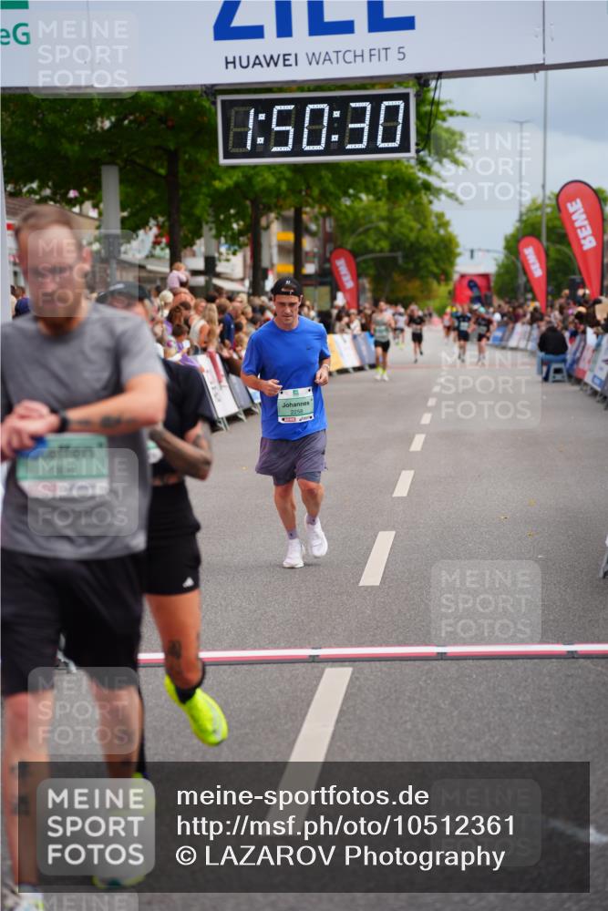 20.09.2026 - PSD Bank Halbmarathon LAZAROV Photography http://msf.ph/oto/10512361 20.09.2026 11:50:30 Ziel 1902, 2258, 2627, 3513, 3576, 3961, 4660 meine-sportfotos.de