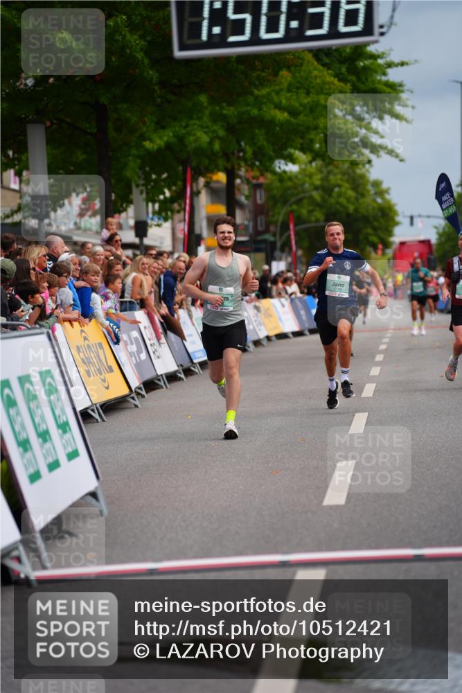 20.09.2026 - PSD Bank Halbmarathon LAZAROV Photography http://msf.ph/oto/10512421 20.09.2026 11:50:37 Ziel 2258, 2273, 2745, 3961 meine-sportfotos.de