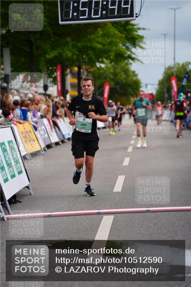 20.09.2026 - PSD Bank Halbmarathon LAZAROV Photography http://msf.ph/oto/10512590 20.09.2026 11:50:44 Ziel 1763, 2273, 2304, 2745 meine-sportfotos.de