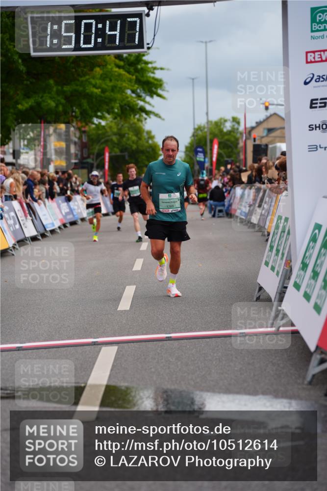 20.09.2026 - PSD Bank Halbmarathon LAZAROV Photography http://msf.ph/oto/10512614 20.09.2026 11:50:47 Ziel 1763, 2273, 2304, 2745, 3356 meine-sportfotos.de