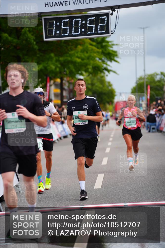 20.09.2026 - PSD Bank Halbmarathon LAZAROV Photography http://msf.ph/oto/10512707 20.09.2026 11:50:52 Ziel 1763, 2304, 3323, 3356, 3858, 4535 meine-sportfotos.de