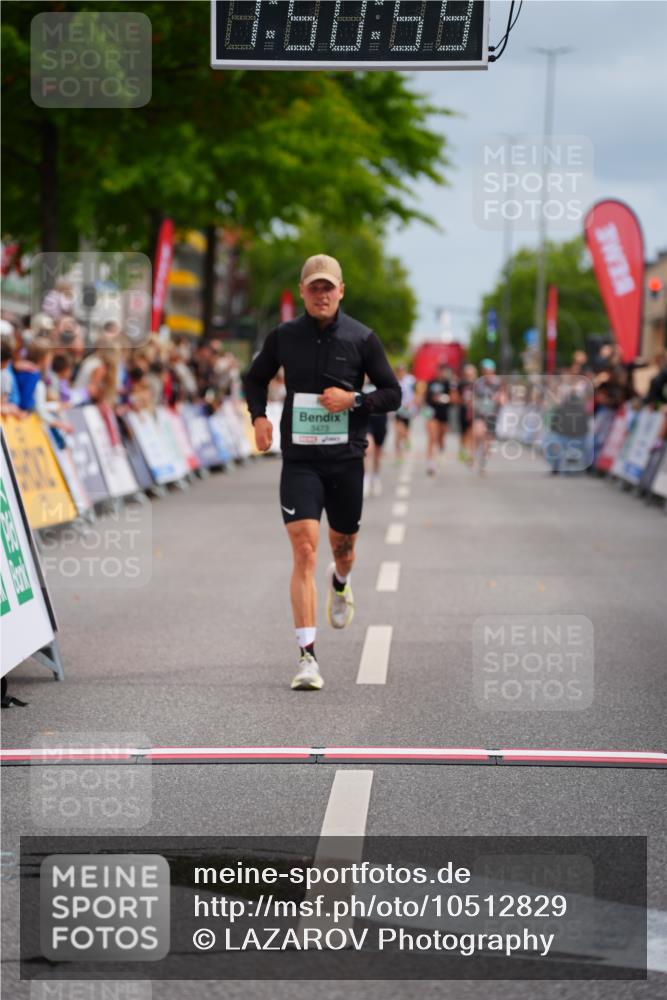 20.09.2026 - PSD Bank Halbmarathon LAZAROV Photography http://msf.ph/oto/10512829 20.09.2026 11:50:59 Ziel 3323, 3356, 3473, 3858, 4535 meine-sportfotos.de