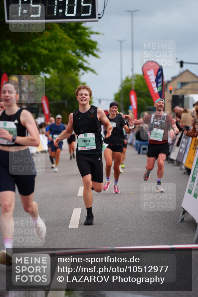 20.09.2026 - PSD Bank Halbmarathon LAZAROV Photography http://msf.ph/oto/10512977 20.09.2026 11:51:04 Ziel 1003, 2249, 2942, 2957, 3473, 4101 meine-sportfotos.de