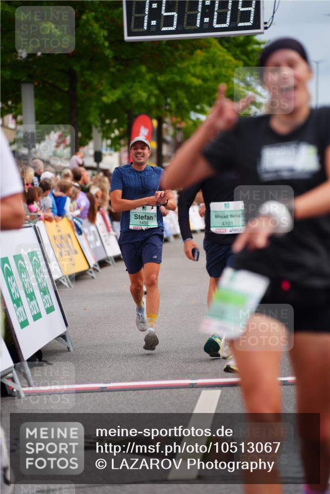 20.09.2026 - PSD Bank Halbmarathon LAZAROV Photography http://msf.ph/oto/10513067 20.09.2026 11:51:08 Ziel 1003, 1459, 2249, 2942, 2957, 3473, 3917, 4101, 4314, 4772 meine-sportfotos.de