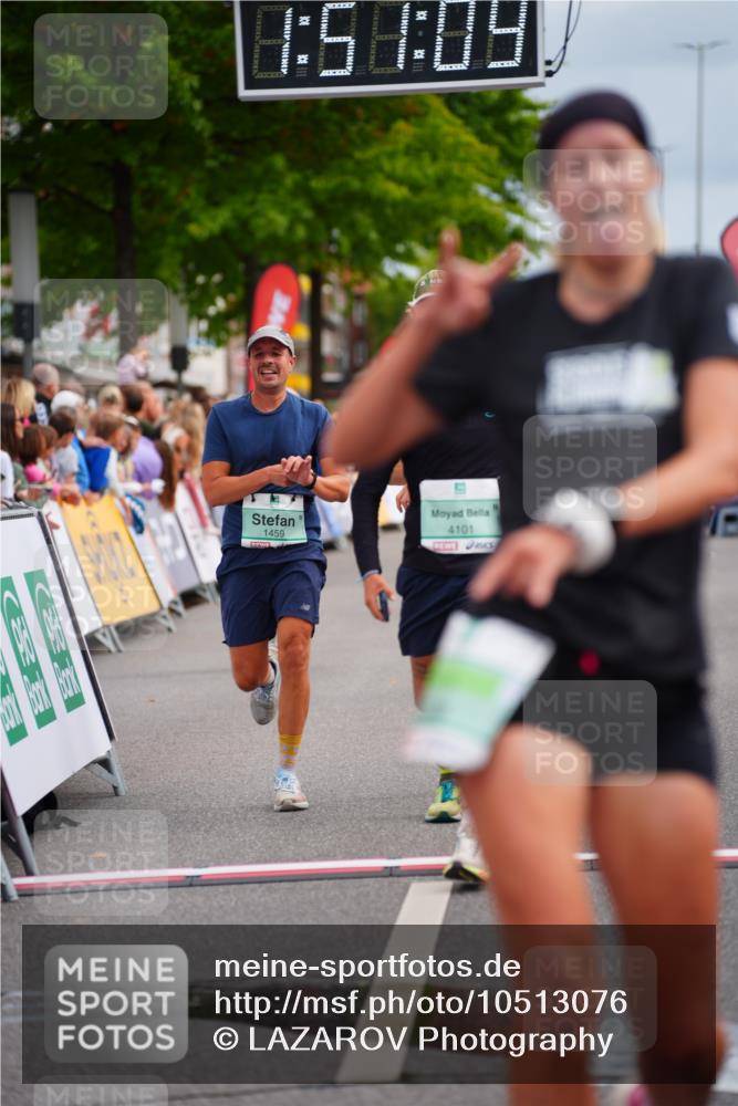 20.09.2026 - PSD Bank Halbmarathon LAZAROV Photography http://msf.ph/oto/10513076 20.09.2026 11:51:08 Ziel 1003, 1459, 2249, 2942, 2957, 3473, 3917, 4101, 4314, 4772 meine-sportfotos.de