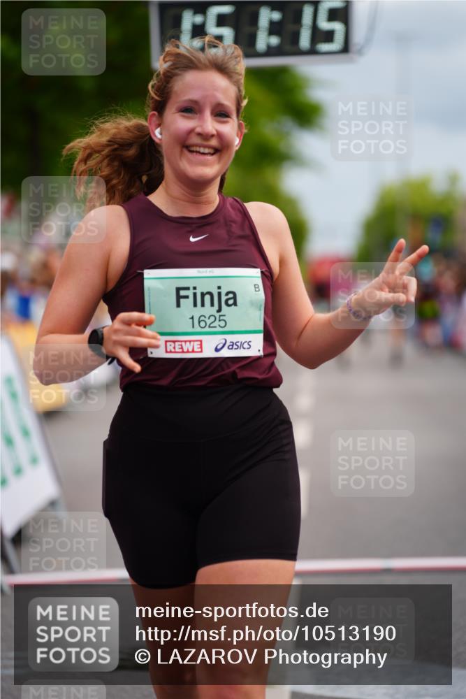 20.09.2026 - PSD Bank Halbmarathon LAZAROV Photography http://msf.ph/oto/10513190 20.09.2026 11:51:15 Ziel 1459, 1625, 2249, 2957, 3917, 4101, 4314, 4772 meine-sportfotos.de
