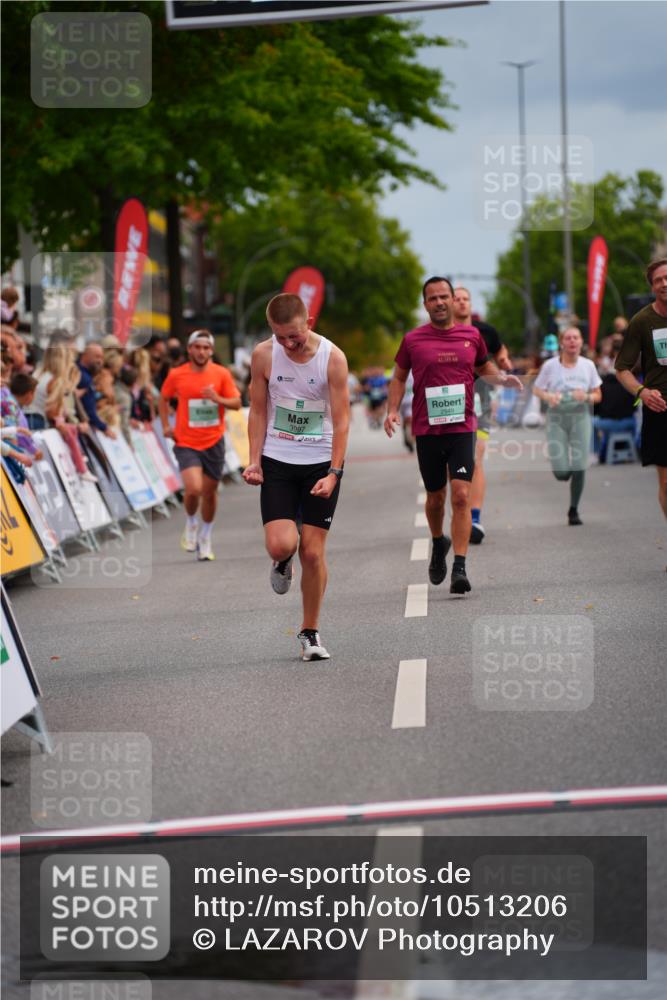 20.09.2026 - PSD Bank Halbmarathon LAZAROV Photography http://msf.ph/oto/10513206 20.09.2026 11:51:20 Ziel 1625, 2949, 3997, 4231, 4595 meine-sportfotos.de