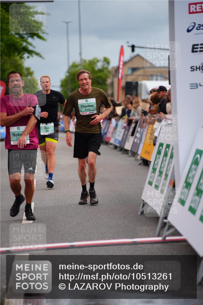 20.09.2026 - PSD Bank Halbmarathon LAZAROV Photography http://msf.ph/oto/10513261 20.09.2026 11:51:22 Ziel 1006, 2949, 3972, 3997, 4231, 4594, 4595 meine-sportfotos.de