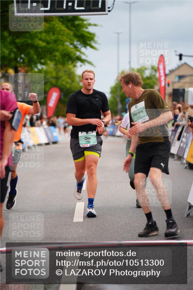 20.09.2026 - PSD Bank Halbmarathon LAZAROV Photography http://msf.ph/oto/10513300 20.09.2026 11:51:24 Ziel 1006, 2949, 3972, 3997, 4231, 4594, 4595 meine-sportfotos.de