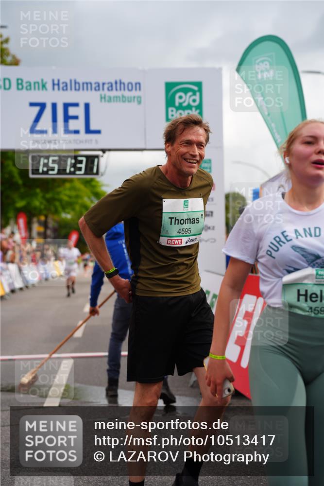20.09.2026 - PSD Bank Halbmarathon LAZAROV Photography http://msf.ph/oto/10513417 20.09.2026 11:51:31 Ziel 1006, 2458, 2949, 3972, 4231, 4594, 4595 meine-sportfotos.de