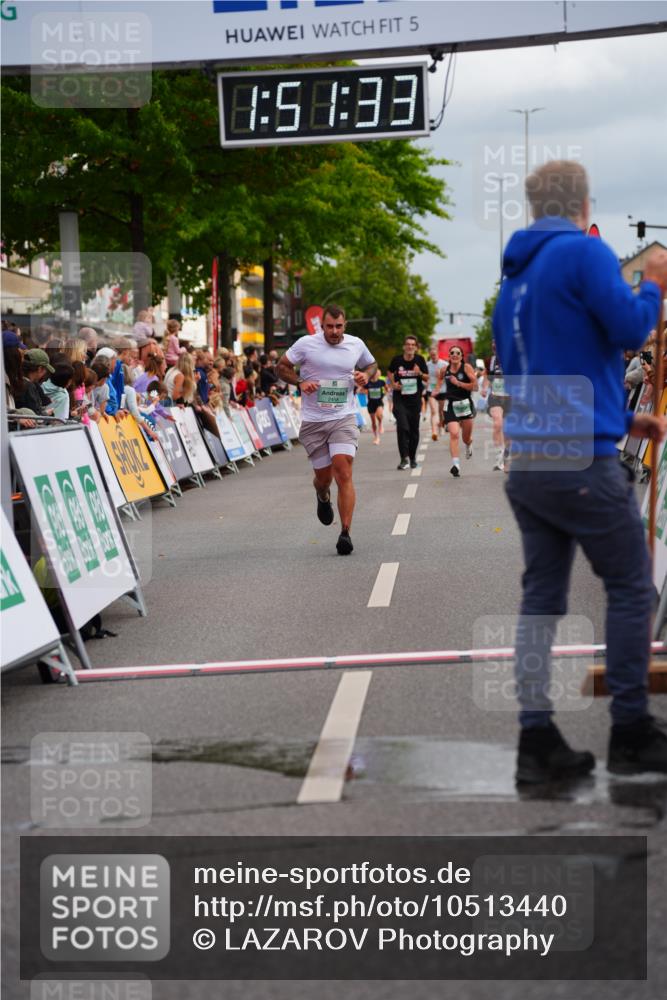 20.09.2026 - PSD Bank Halbmarathon LAZAROV Photography http://msf.ph/oto/10513440 20.09.2026 11:51:33 Ziel 1006, 2458, 3866, 3972, 4594 meine-sportfotos.de
