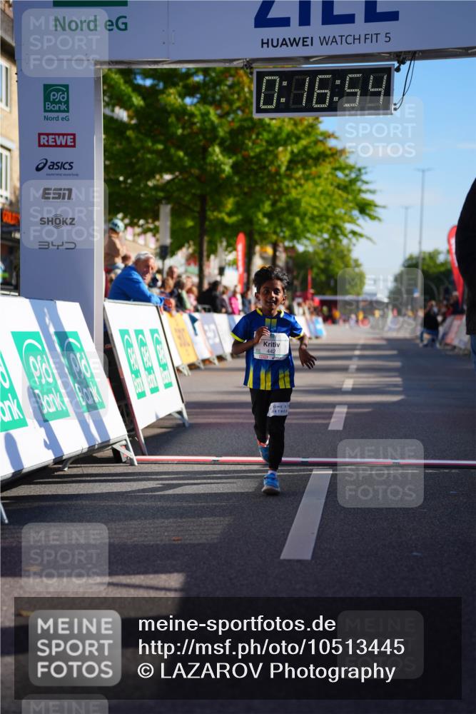 20.09.2026 - PSD Bank Halbmarathon LAZAROV Photography http://msf.ph/oto/10513445 20.09.2026 10:36:18 Laufen 3, 5, 0, 06, 59, 442 meine-sportfotos.de