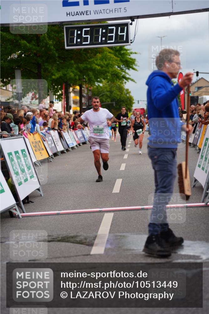 20.09.2026 - PSD Bank Halbmarathon LAZAROV Photography http://msf.ph/oto/10513449 20.09.2026 11:51:33 Ziel 1006, 2458, 3866, 3972, 4594 meine-sportfotos.de