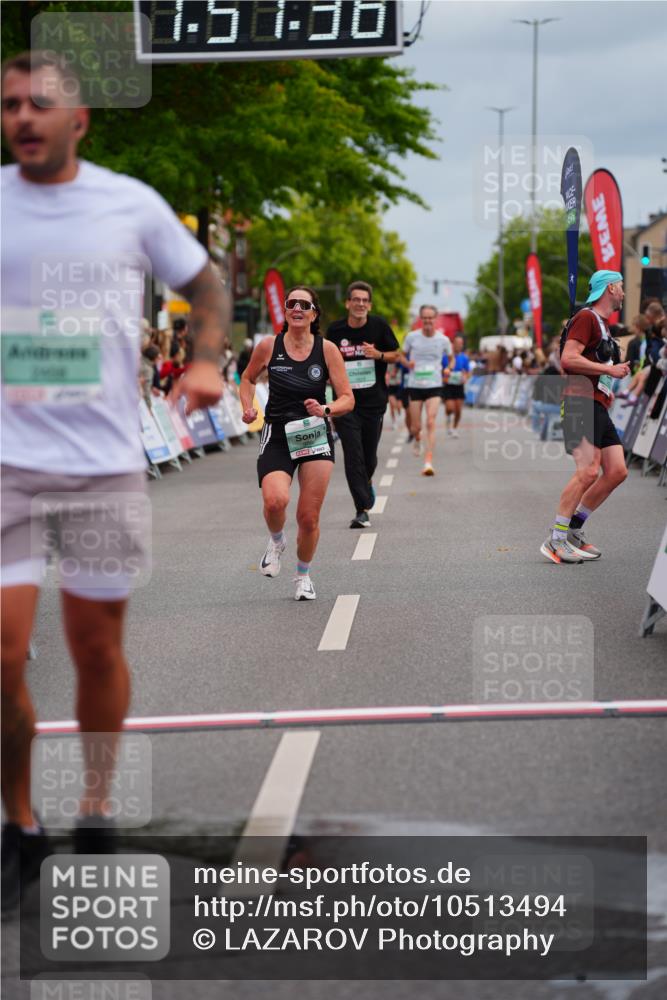 20.09.2026 - PSD Bank Halbmarathon LAZAROV Photography http://msf.ph/oto/10513494 20.09.2026 11:51:36 Ziel 2458, 2814, 3866 meine-sportfotos.de