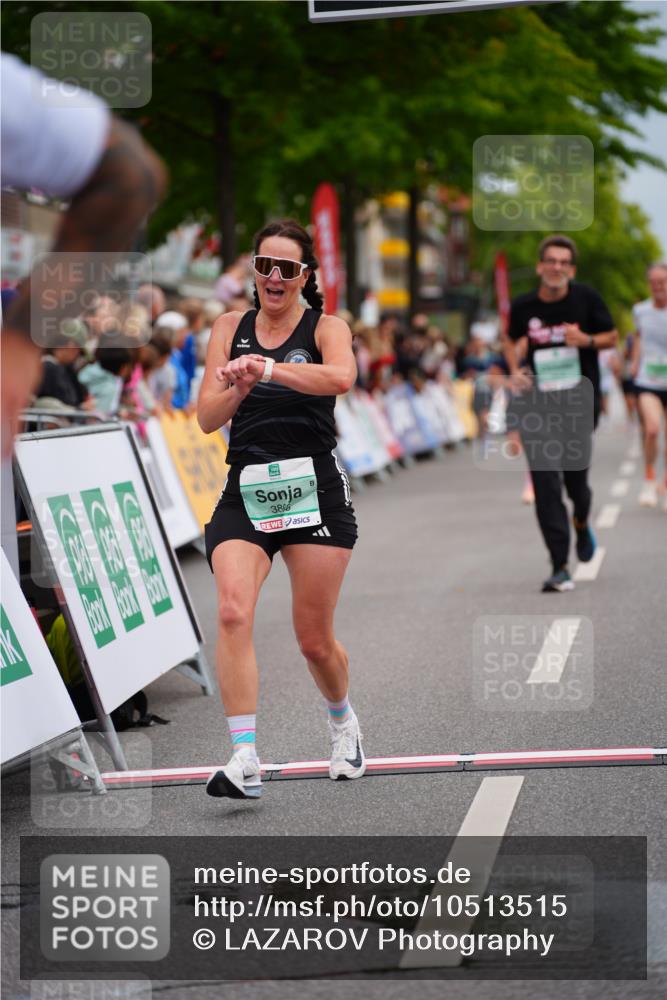 20.09.2026 - PSD Bank Halbmarathon LAZAROV Photography http://msf.ph/oto/10513515 20.09.2026 11:51:38 Ziel 2458, 2814, 3866, 4618 meine-sportfotos.de
