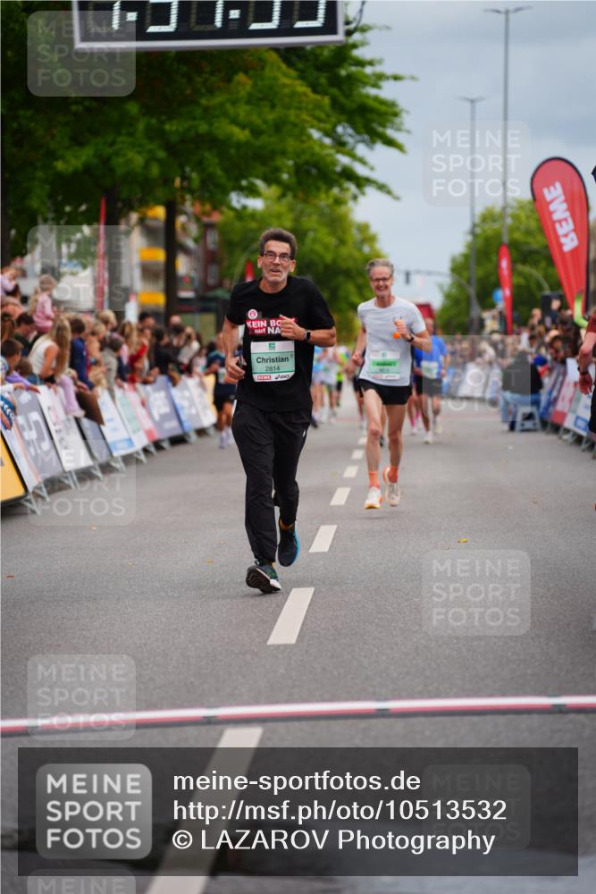 20.09.2026 - PSD Bank Halbmarathon LAZAROV Photography http://msf.ph/oto/10513532 20.09.2026 11:51:38 Ziel 2458, 2814, 3866, 4618 meine-sportfotos.de