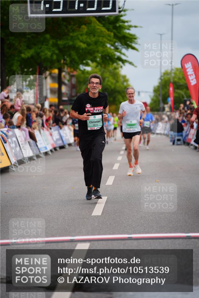 20.09.2026 - PSD Bank Halbmarathon LAZAROV Photography http://msf.ph/oto/10513539 20.09.2026 11:51:39 Ziel 2458, 2814, 3866, 4102, 4618 meine-sportfotos.de