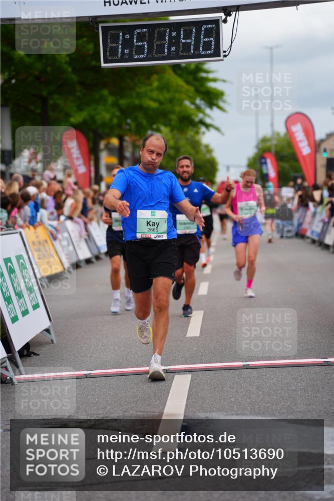 20.09.2026 - PSD Bank Halbmarathon LAZAROV Photography http://msf.ph/oto/10513690 20.09.2026 11:51:46 Ziel 1157, 1169, 1356, 2463, 2685, 2814, 4031, 4102, 4579, 4618, 4737 meine-sportfotos.de