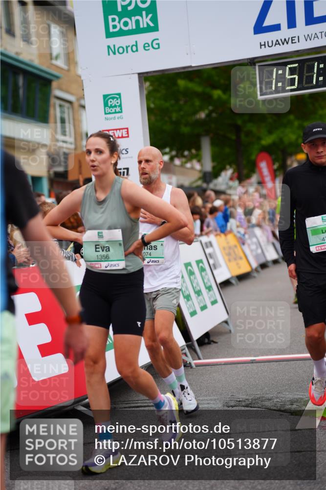 20.09.2026 - PSD Bank Halbmarathon LAZAROV Photography http://msf.ph/oto/10513877 20.09.2026 11:51:53 Ziel 1157, 1169, 1356, 1729, 2463, 2503, 2685, 2850, 3074, 4031, 4579, 4737 meine-sportfotos.de
