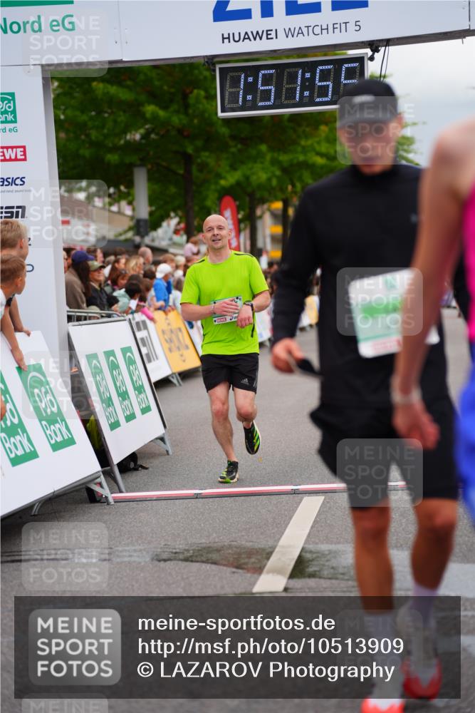 20.09.2026 - PSD Bank Halbmarathon LAZAROV Photography http://msf.ph/oto/10513909 20.09.2026 11:51:54 Ziel 1157, 1169, 1356, 1729, 2463, 2503, 2685, 2850, 3074, 4031, 4579, 4737 meine-sportfotos.de