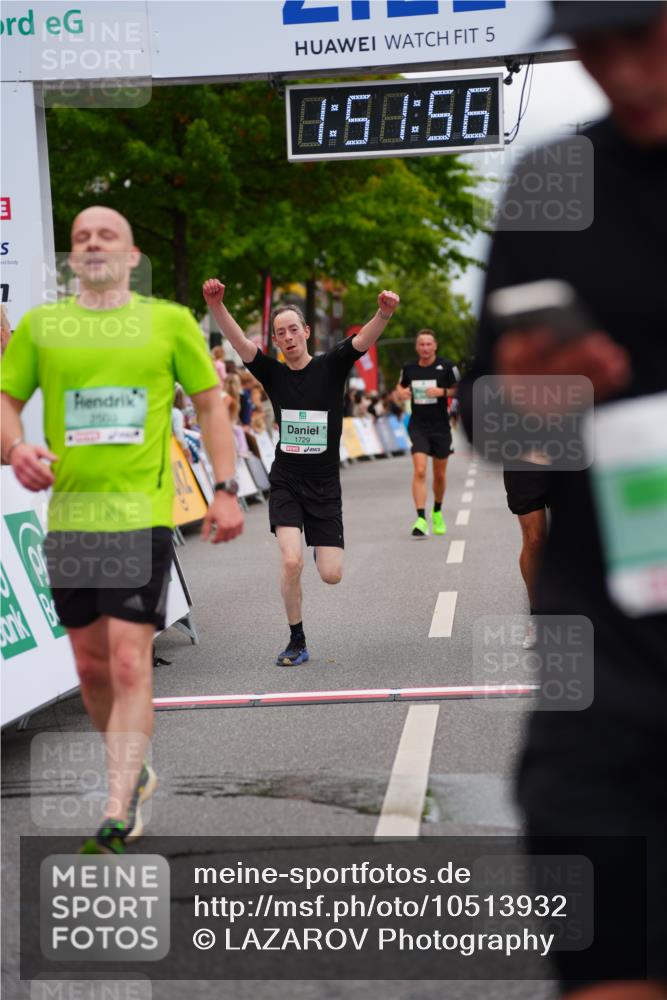 20.09.2026 - PSD Bank Halbmarathon LAZAROV Photography http://msf.ph/oto/10513932 20.09.2026 11:51:56 Ziel 1157, 1169, 1356, 1729, 2503, 2850, 3074, 4031, 4579, 4737 meine-sportfotos.de
