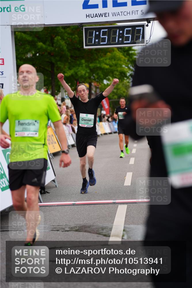 20.09.2026 - PSD Bank Halbmarathon LAZAROV Photography http://msf.ph/oto/10513941 20.09.2026 11:51:56 Ziel 1157, 1169, 1356, 1729, 2503, 2850, 3074, 4031, 4579, 4737 meine-sportfotos.de