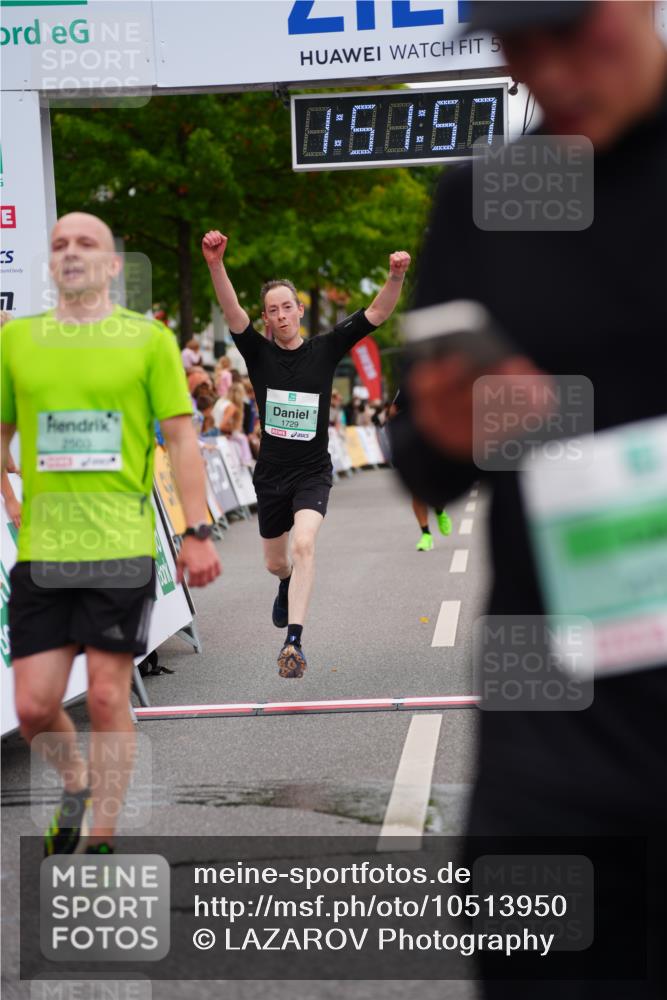 20.09.2026 - PSD Bank Halbmarathon LAZAROV Photography http://msf.ph/oto/10513950 20.09.2026 11:51:56 Ziel 1157, 1169, 1356, 1729, 2503, 2850, 3074, 4031, 4579, 4737 meine-sportfotos.de