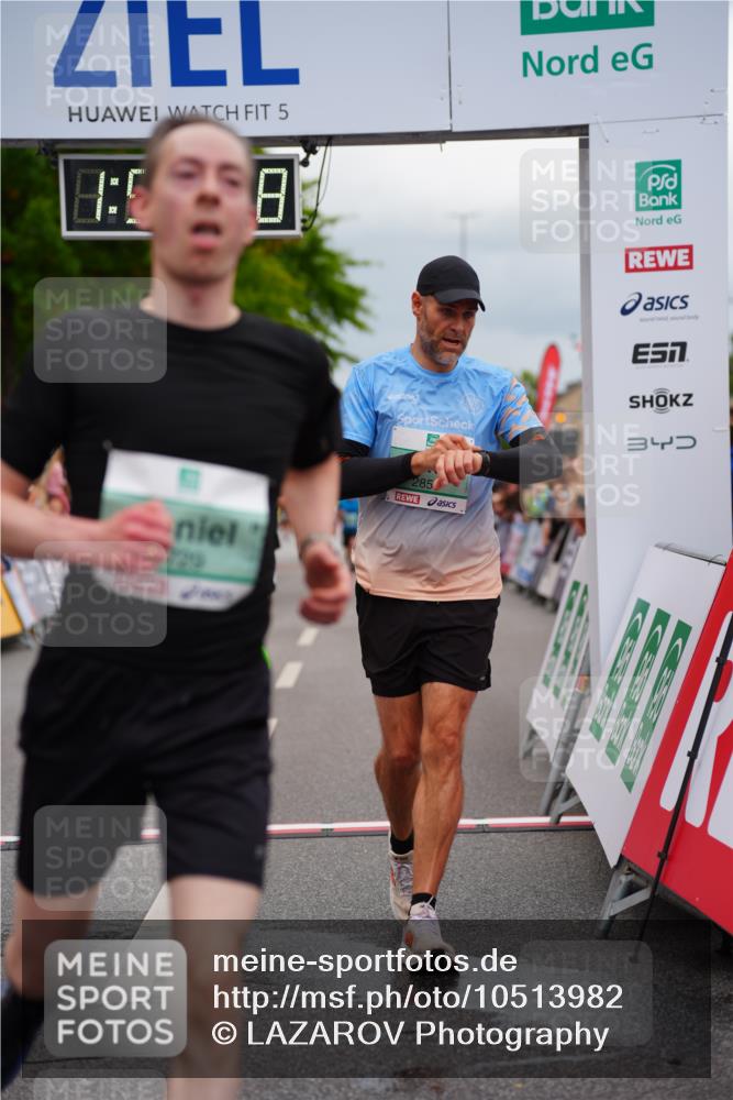 20.09.2026 - PSD Bank Halbmarathon LAZAROV Photography http://msf.ph/oto/10513982 20.09.2026 11:51:58 Ziel 1729, 2503, 2850, 3074, 3327, 4737 meine-sportfotos.de