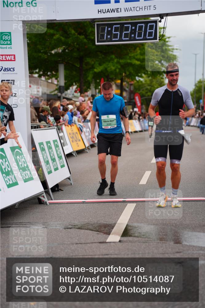 20.09.2026 - PSD Bank Halbmarathon LAZAROV Photography http://msf.ph/oto/10514087 20.09.2026 11:52:07 Ziel 2830, 3049, 3327 meine-sportfotos.de