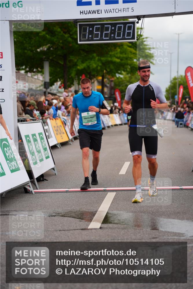 20.09.2026 - PSD Bank Halbmarathon LAZAROV Photography http://msf.ph/oto/10514105 20.09.2026 11:52:08 Ziel 2830, 3049, 3327 meine-sportfotos.de