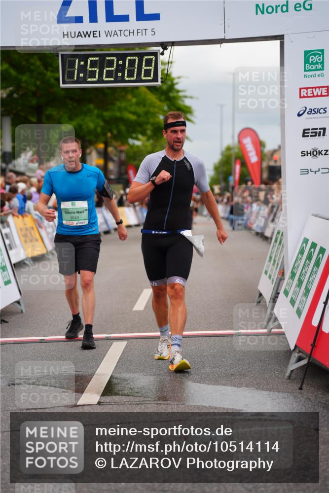 20.09.2026 - PSD Bank Halbmarathon LAZAROV Photography http://msf.ph/oto/10514114 20.09.2026 11:52:08 Ziel 2830, 3049, 3327 meine-sportfotos.de