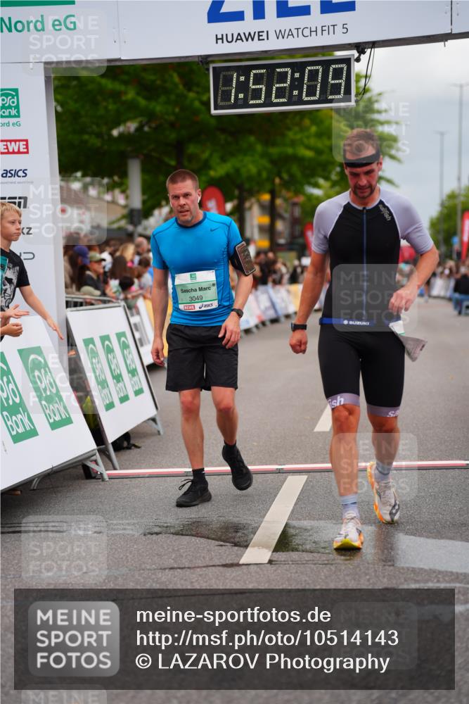 20.09.2026 - PSD Bank Halbmarathon LAZAROV Photography http://msf.ph/oto/10514143 20.09.2026 11:52:09 Ziel 2830, 3049, 3327 meine-sportfotos.de