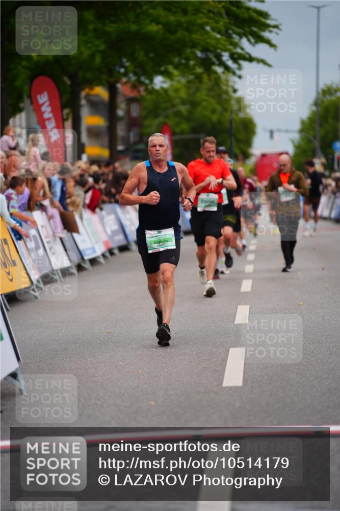 20.09.2026 - PSD Bank Halbmarathon LAZAROV Photography http://msf.ph/oto/10514179 20.09.2026 11:52:14 Ziel 2830, 3049, 4680, 4789 meine-sportfotos.de