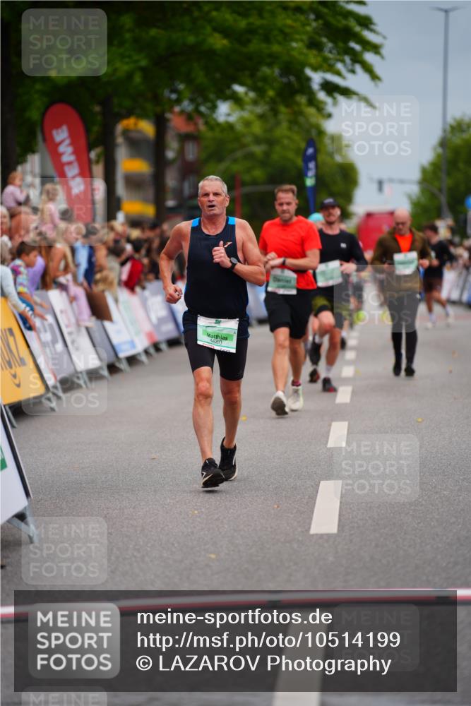 20.09.2026 - PSD Bank Halbmarathon LAZAROV Photography http://msf.ph/oto/10514199 20.09.2026 11:52:15 Ziel 2830, 3049, 3737, 4680, 4789 meine-sportfotos.de