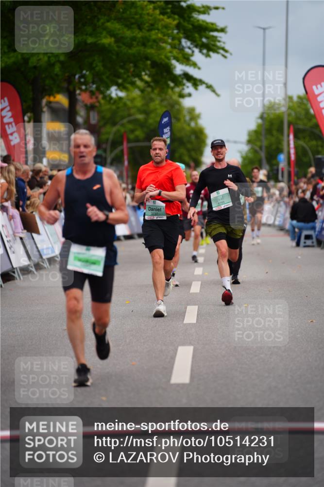 20.09.2026 - PSD Bank Halbmarathon LAZAROV Photography http://msf.ph/oto/10514231 20.09.2026 11:52:16 Ziel 3049, 3737, 4680, 4789 meine-sportfotos.de