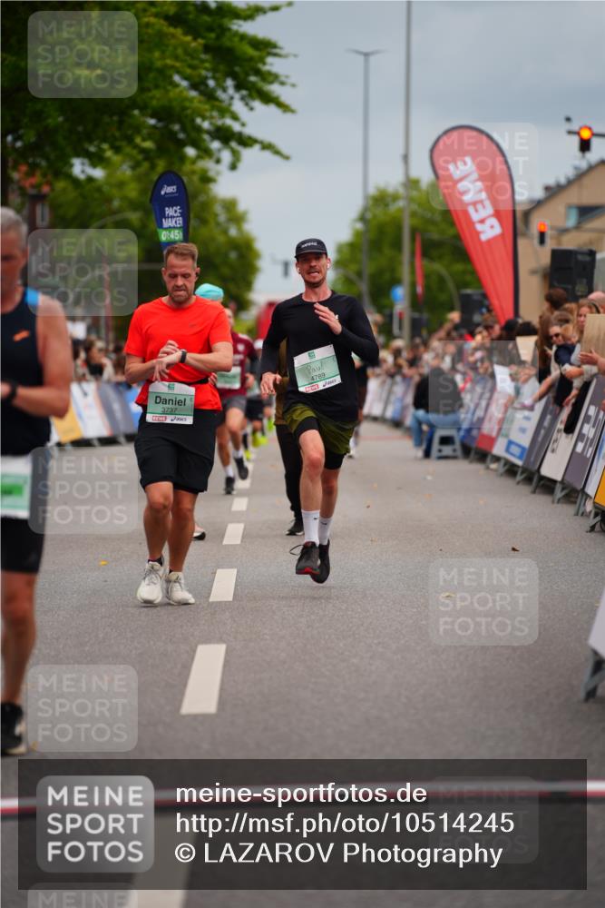 20.09.2026 - PSD Bank Halbmarathon LAZAROV Photography http://msf.ph/oto/10514245 20.09.2026 11:52:16 Ziel 3049, 3737, 4680, 4789 meine-sportfotos.de