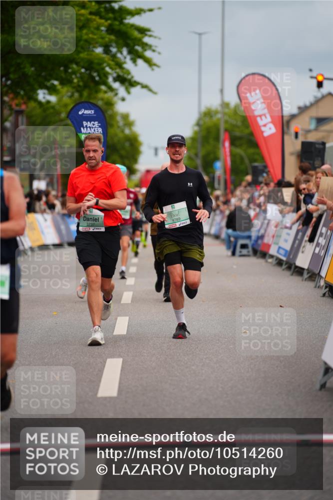 20.09.2026 - PSD Bank Halbmarathon LAZAROV Photography http://msf.ph/oto/10514260 20.09.2026 11:52:16 Ziel 3049, 3737, 4680, 4789 meine-sportfotos.de
