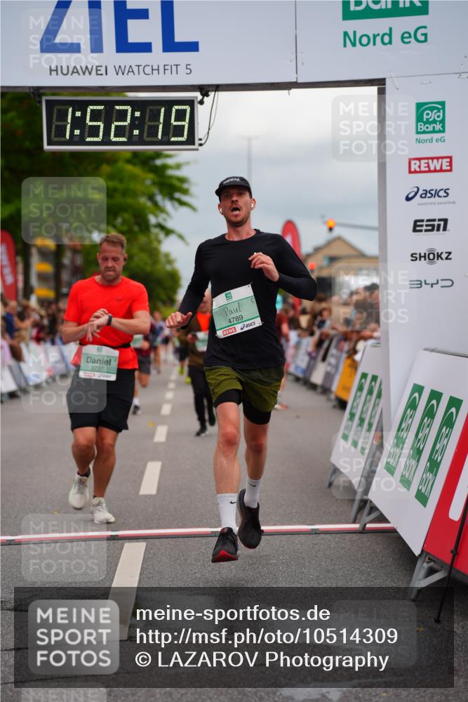 20.09.2026 - PSD Bank Halbmarathon LAZAROV Photography http://msf.ph/oto/10514309 20.09.2026 11:52:18 Ziel 3042, 3737, 4539, 4680, 4789 meine-sportfotos.de