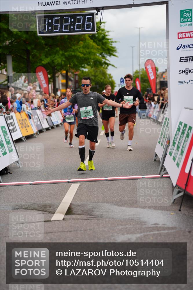 20.09.2026 - PSD Bank Halbmarathon LAZAROV Photography http://msf.ph/oto/10514404 20.09.2026 11:52:25 Ziel 1152, 3042, 3512, 3664, 3737, 4539, 4609, 4680, 4789 meine-sportfotos.de
