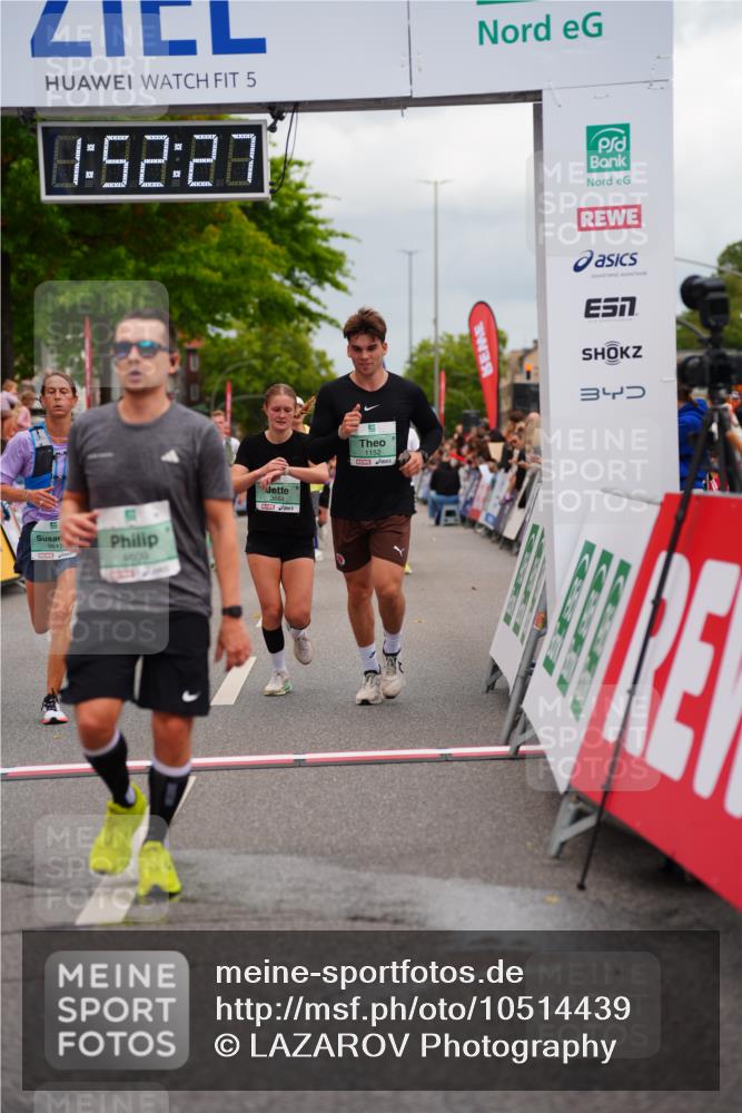 20.09.2026 - PSD Bank Halbmarathon LAZAROV Photography http://msf.ph/oto/10514439 20.09.2026 11:52:27 Ziel 1152, 3042, 3047, 3512, 3664, 3737, 4539, 4609, 4714 meine-sportfotos.de