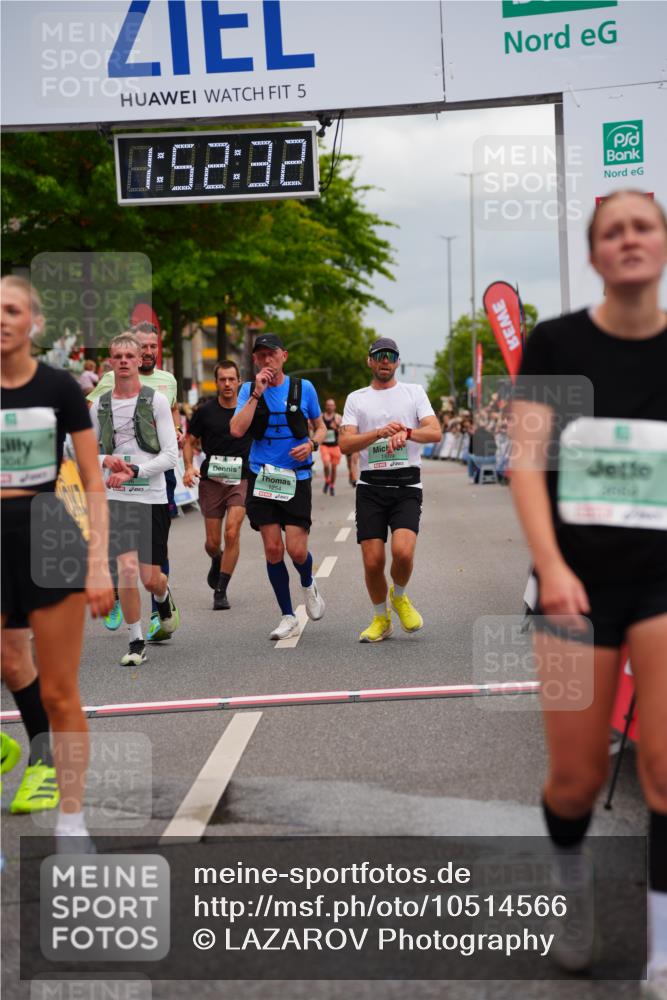 20.09.2026 - PSD Bank Halbmarathon LAZAROV Photography http://msf.ph/oto/10514566 20.09.2026 11:52:32 Ziel 1130, 1152, 1196, 1254, 1732, 1889, 3047, 3512, 3664, 4071, 4609, 4714 meine-sportfotos.de