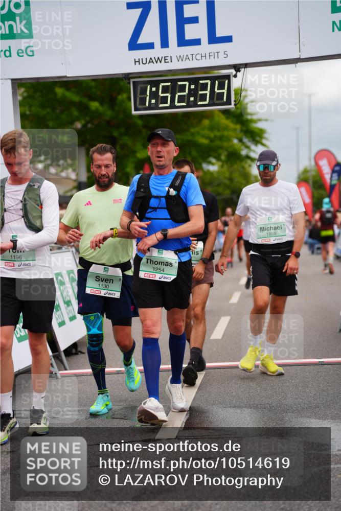 20.09.2026 - PSD Bank Halbmarathon LAZAROV Photography http://msf.ph/oto/10514619 20.09.2026 11:52:34 Ziel 1130, 1152, 1196, 1254, 1732, 1853, 1889, 3047, 3512, 3664, 4071, 4609, 4714, 4768 meine-sportfotos.de