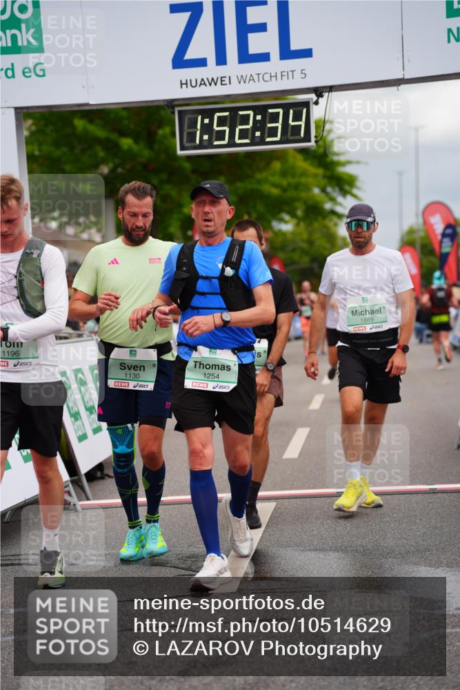 20.09.2026 - PSD Bank Halbmarathon LAZAROV Photography http://msf.ph/oto/10514629 20.09.2026 11:52:34 Ziel 1130, 1152, 1196, 1254, 1732, 1853, 1889, 3047, 3512, 3664, 4071, 4609, 4714, 4768 meine-sportfotos.de