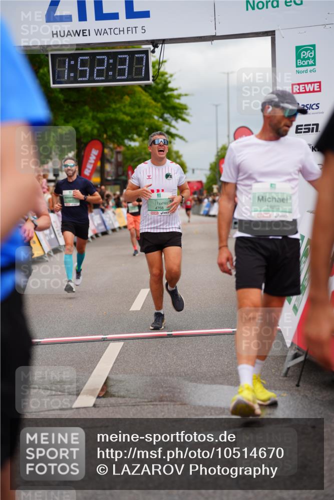 20.09.2026 - PSD Bank Halbmarathon LAZAROV Photography http://msf.ph/oto/10514670 20.09.2026 11:52:36 Ziel 1130, 1196, 1254, 1732, 1853, 1889, 3047, 3664, 4071, 4714, 4768 meine-sportfotos.de