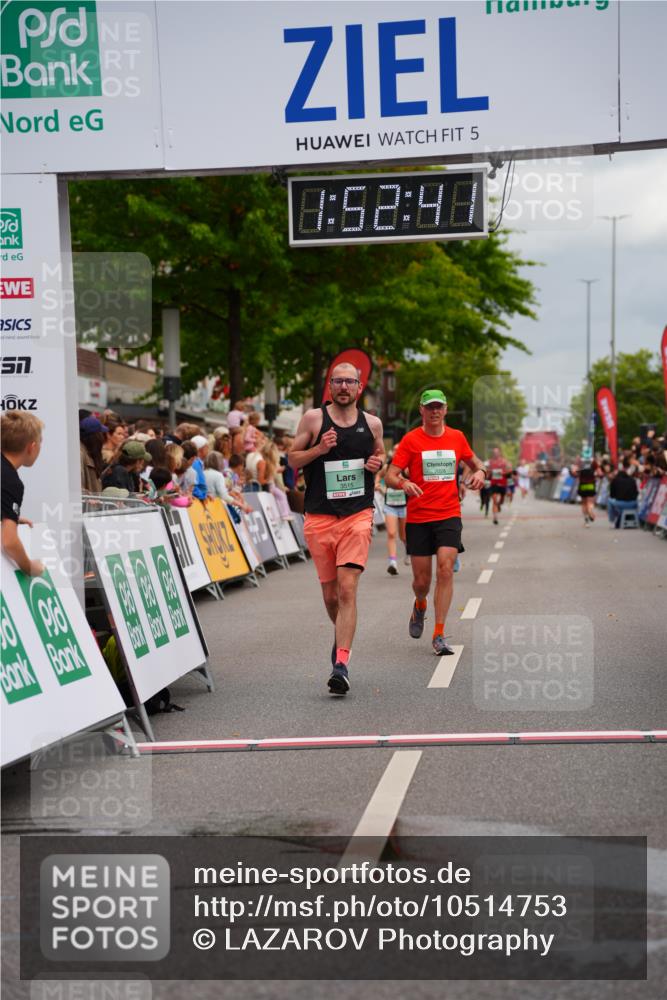 20.09.2026 - PSD Bank Halbmarathon LAZAROV Photography http://msf.ph/oto/10514753 20.09.2026 11:52:41 Ziel 1130, 1254, 1732, 1853, 1889, 2028, 2113, 3227, 3515, 4071, 4768 meine-sportfotos.de