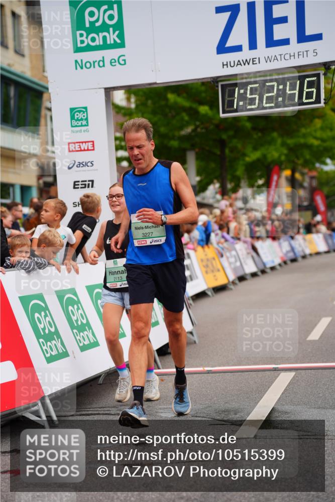 20.09.2026 - PSD Bank Halbmarathon LAZAROV Photography http://msf.ph/oto/10515399 20.09.2026 11:52:46 Ziel 1853, 2028, 2113, 3227, 3515 meine-sportfotos.de