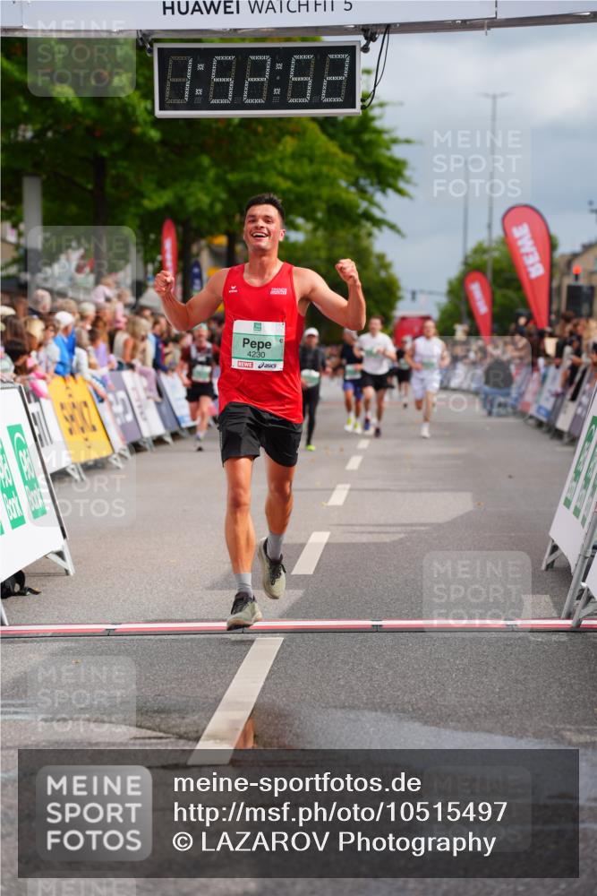 20.09.2026 - PSD Bank Halbmarathon LAZAROV Photography http://msf.ph/oto/10515497 20.09.2026 11:52:52 Ziel 2113, 3227, 4230, 4451 meine-sportfotos.de