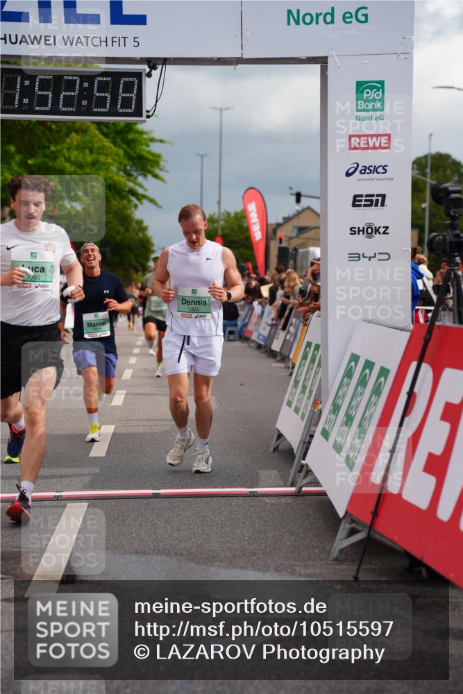 20.09.2026 - PSD Bank Halbmarathon LAZAROV Photography http://msf.ph/oto/10515597 20.09.2026 11:52:57 Ziel 1365, 2528, 3018, 3050, 4020, 4230, 4451, 4757 meine-sportfotos.de