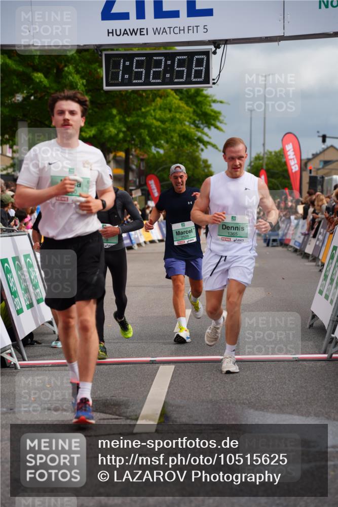 20.09.2026 - PSD Bank Halbmarathon LAZAROV Photography http://msf.ph/oto/10515625 20.09.2026 11:52:58 Ziel 1365, 2528, 3018, 3050, 4020, 4230, 4451, 4757 meine-sportfotos.de