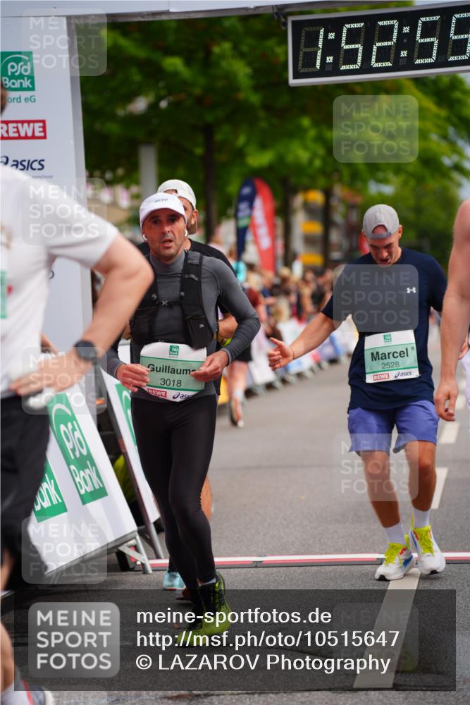 20.09.2026 - PSD Bank Halbmarathon LAZAROV Photography http://msf.ph/oto/10515647 20.09.2026 11:52:59 Ziel 1365, 2528, 3018, 3050, 4020, 4230, 4451, 4757 meine-sportfotos.de